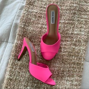 Erin Steve Madden Pink Neon Heels